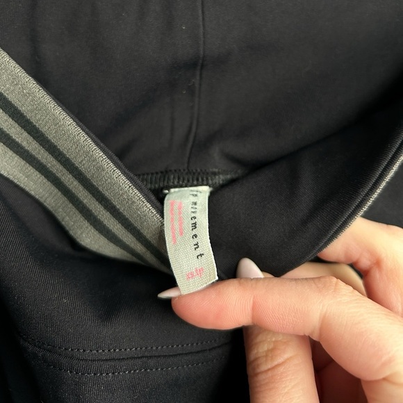 Free People Movement Zephyr Yoga Leggings - Size XS - Black - Picture 8 of 12